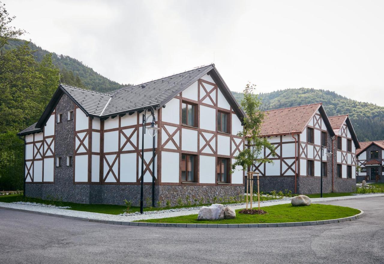 Rezort Gothal Apartmany A Penziony Доновалы Экстерьер фото