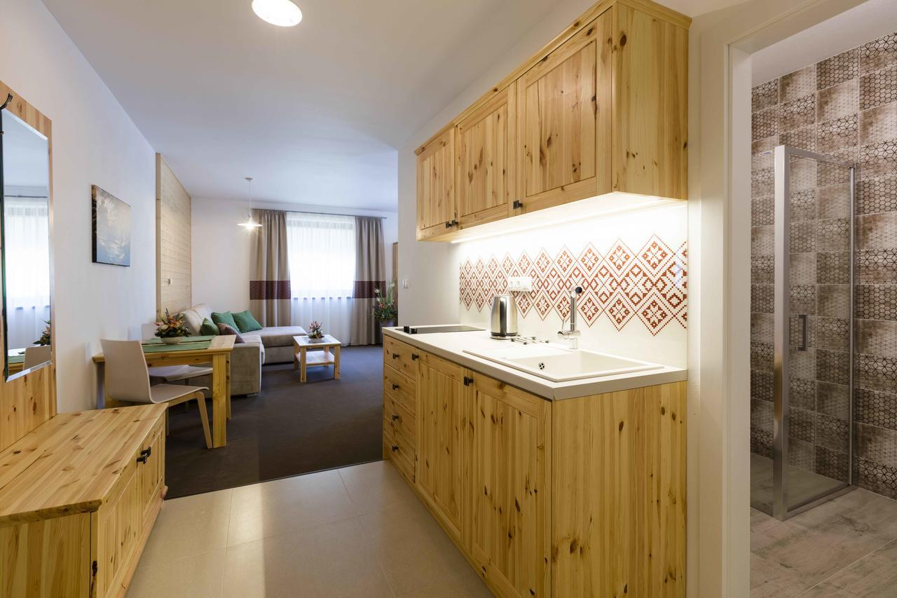 Rezort Gothal Apartmany A Penziony Доновалы Экстерьер фото